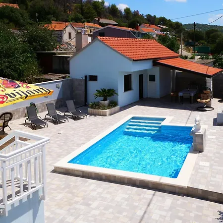 Holiday home Family Friendly House With A Swimming Pool Vinovac, Zagora - 22041